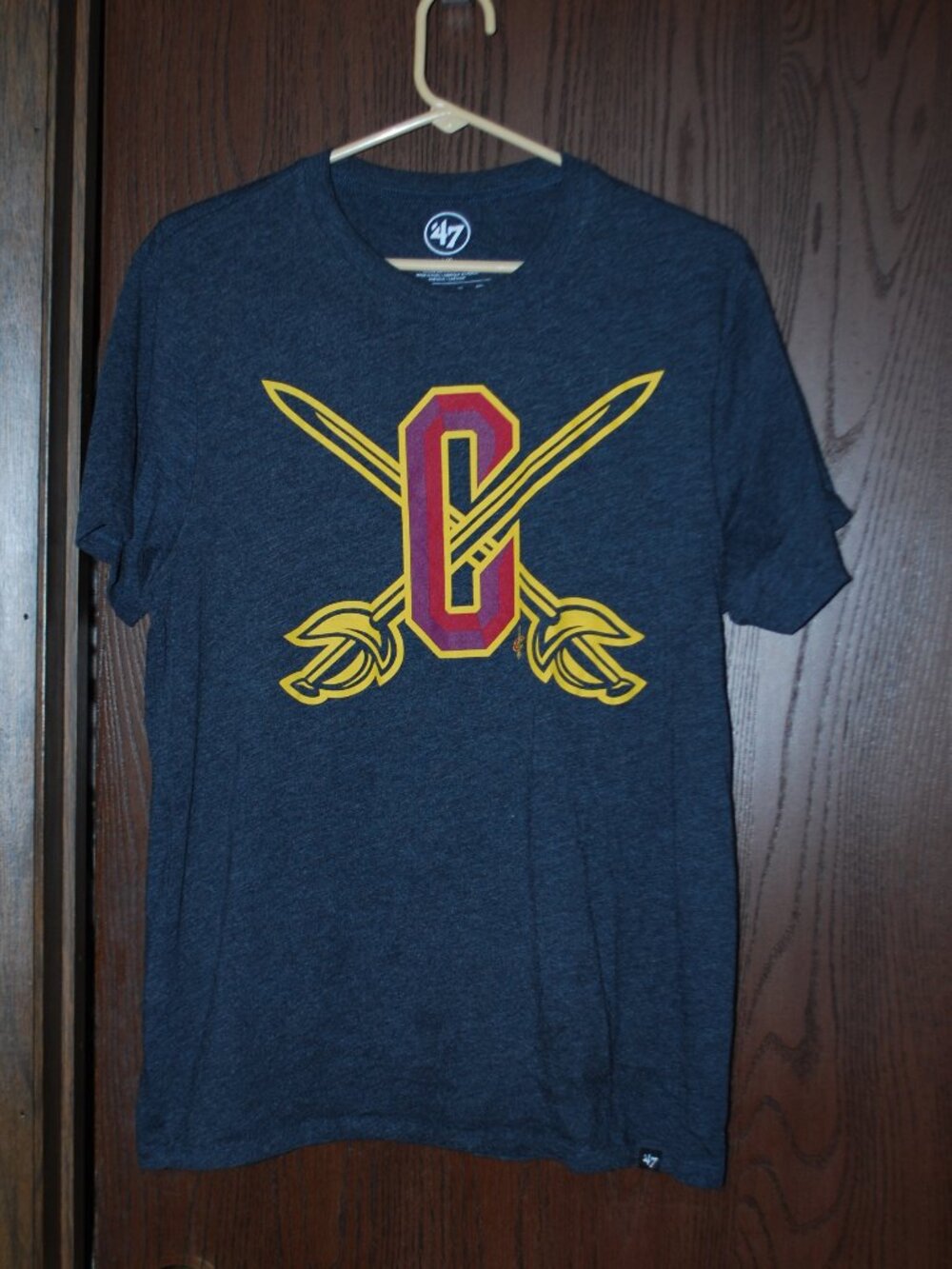Unisex Cleveland Cavaliers Short-sleeve T-shirt - L